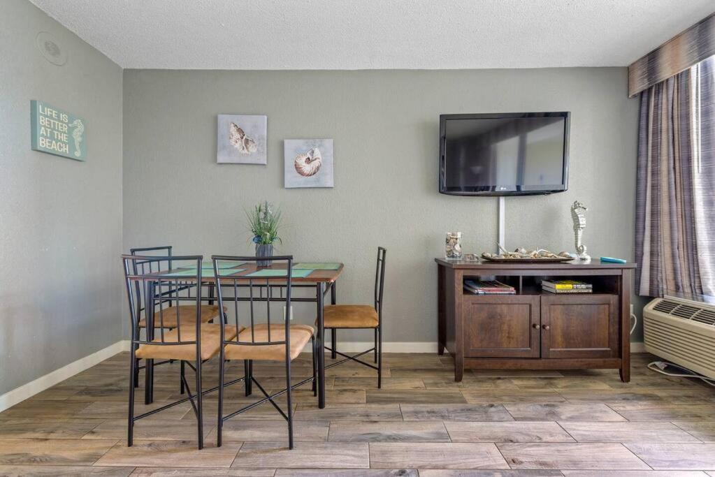 Appartamento Note Worthy 1Br Oceanview Dogs Ok! 438 Myrtle Beach Esterno foto